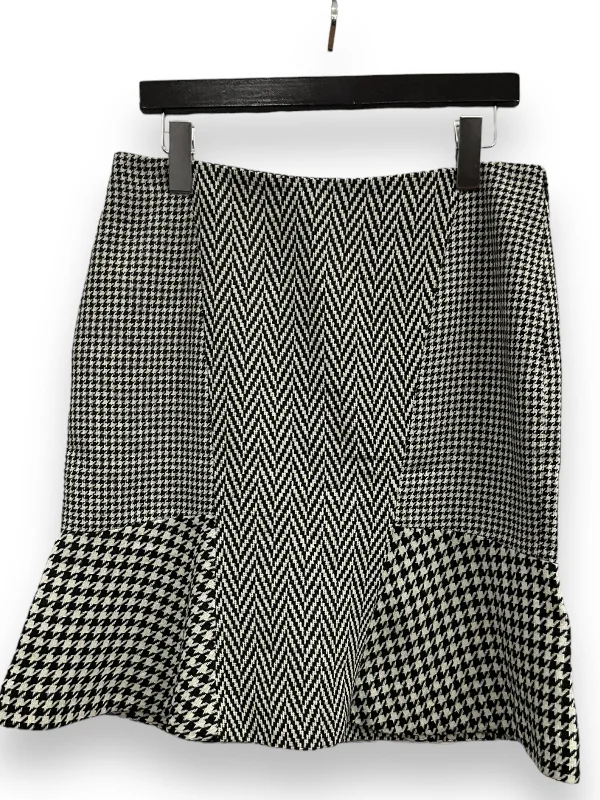 Skirt Mini & Short By Ann Taylor  Size: 8