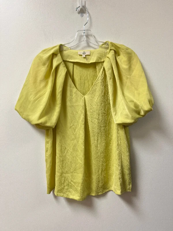 Top Short Sleeve By Entro In Yellow, Size: S