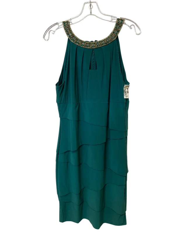 Dress Party Midi By White House Black Market In Green, Size: 14