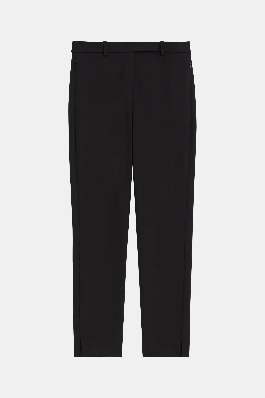 Taper Pant in Black