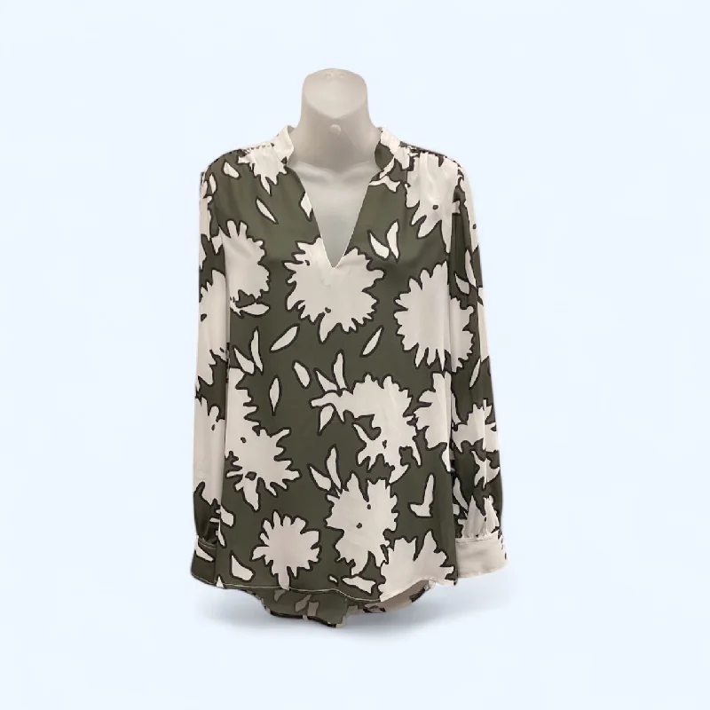 Top Long Sleeve By Crosby In Green & White, Size: S